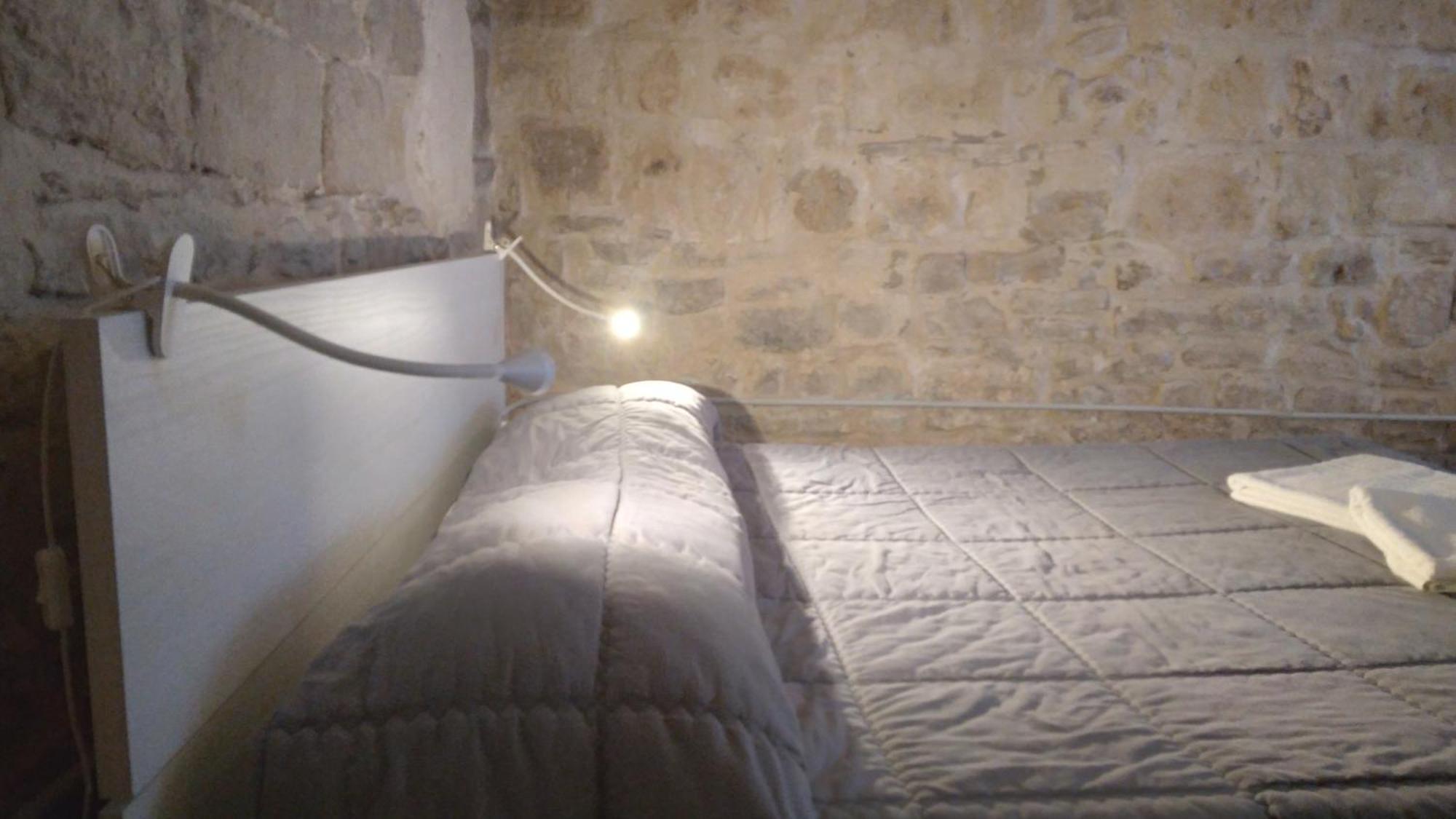 Bed and Breakfast Piazzetta Scolanova Trani Exterior foto